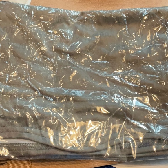 King Ranch Green Neck/Face Gaiter with KR Logo Pattern, NIP - Picture 6 of 6